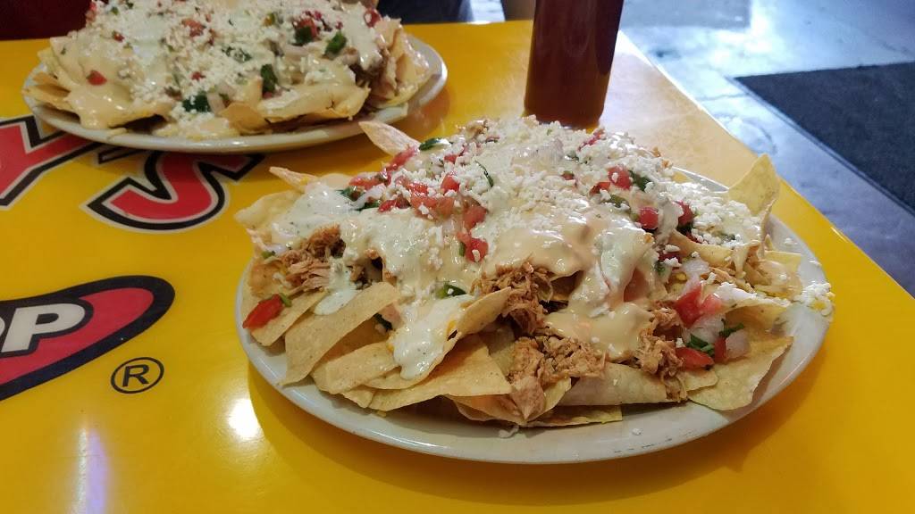 Fuzzys Taco Shop | restaurant | 2706 Elm St, Dallas, TX 75226, USA | 2146538226 OR +1 214-653-8226