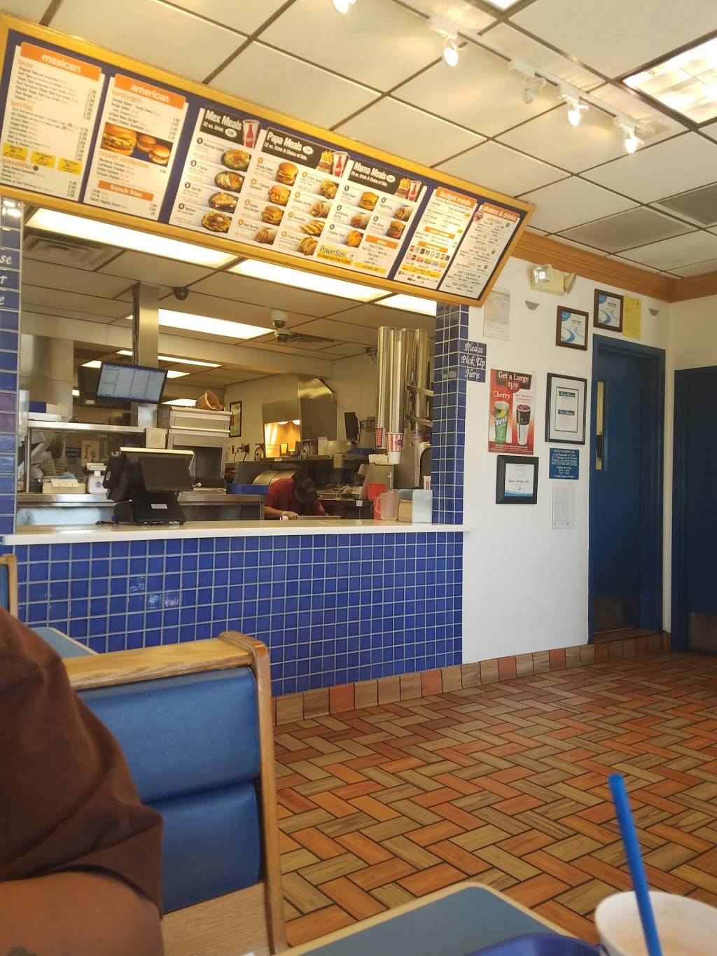 Bakers Drive-Thru | restaurant | 500 E Foothill Blvd, Rialto, CA 92376, USA | 9098845233 OR +1 909-884-5233