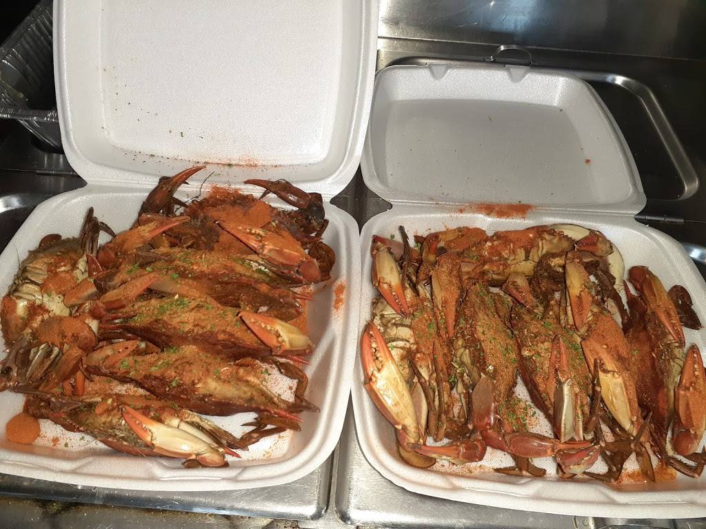 Le truck...tha truck | restaurant | 818 W Allegheny Ave, Philadelphia, PA 19133, USA | 2152284692 OR +1 215-228-4692