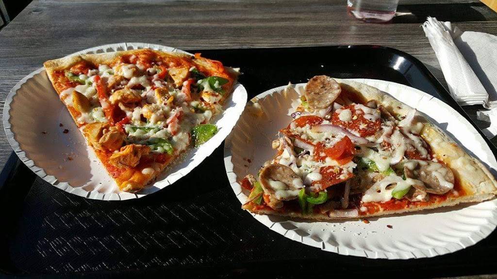 Lelos Pizza Zion Crossroads | restaurant | 65 Freedom Dr, Gordonsville, VA 22942, USA | 5404065910 OR +1 540-406-5910