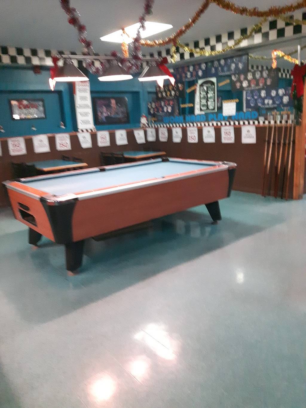 Southend Sports Pub | restaurant | 837 Simcoe St S, Oshawa, ON L1H 4K8, Canada | 9055715601 OR +1 905-571-5601