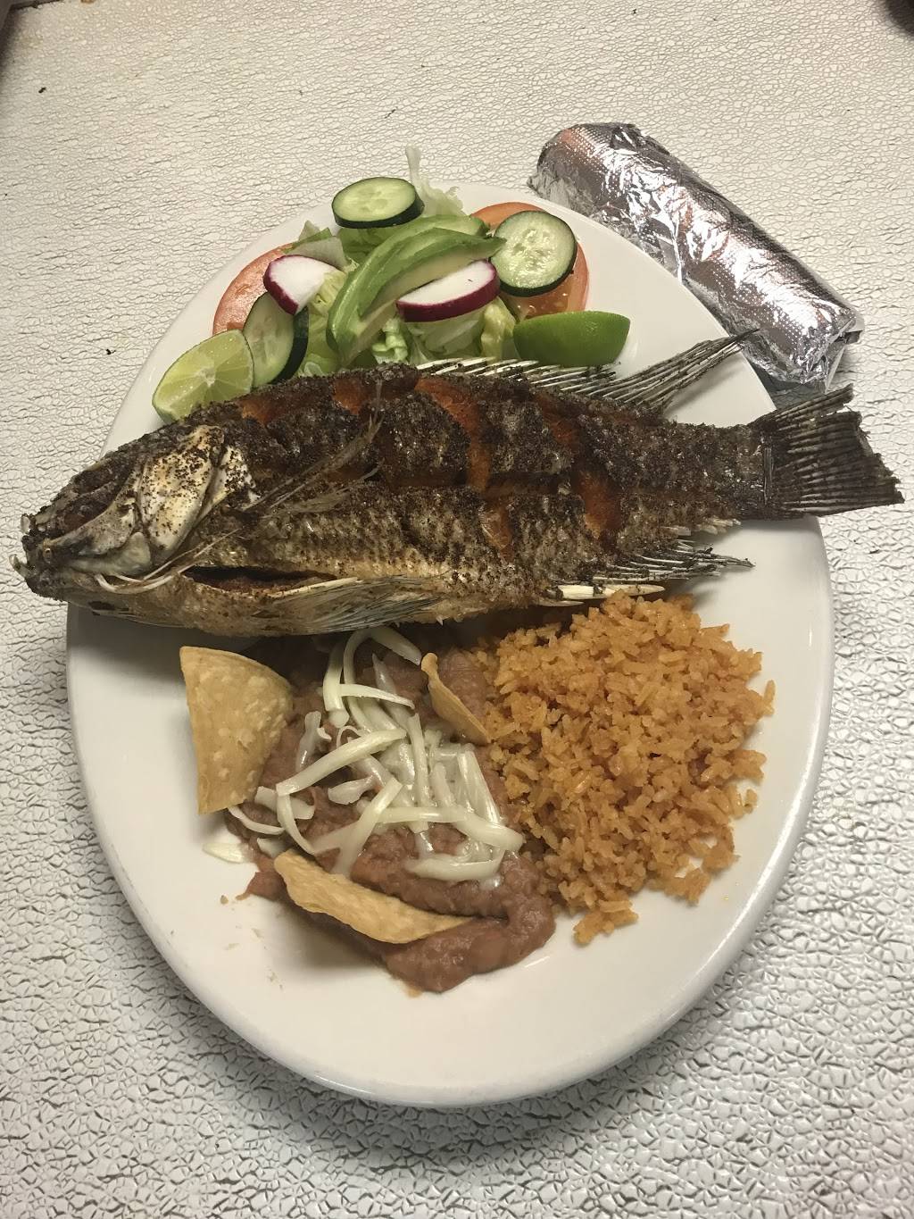 La Tricolor Taqueria y Carniceria | restaurant | 16724 Merrill Ave, Fontana, CA 92335, USA | 9094279129 OR +1 909-427-9129