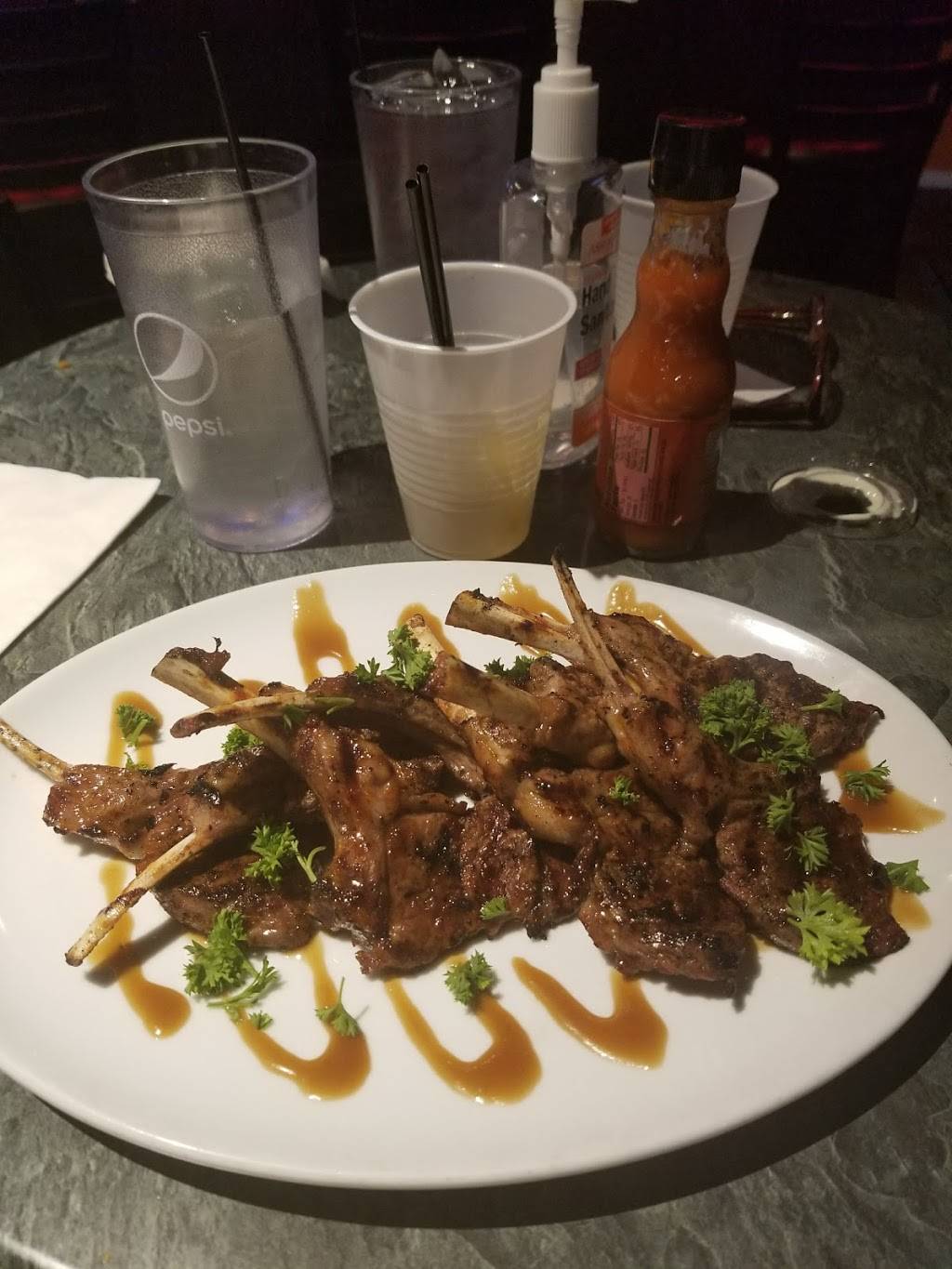 Views Bar & Grill | restaurant | 24200 Grand River Ave, Detroit, MI 48219, USA | 3136939401 OR +1 313-693-9401