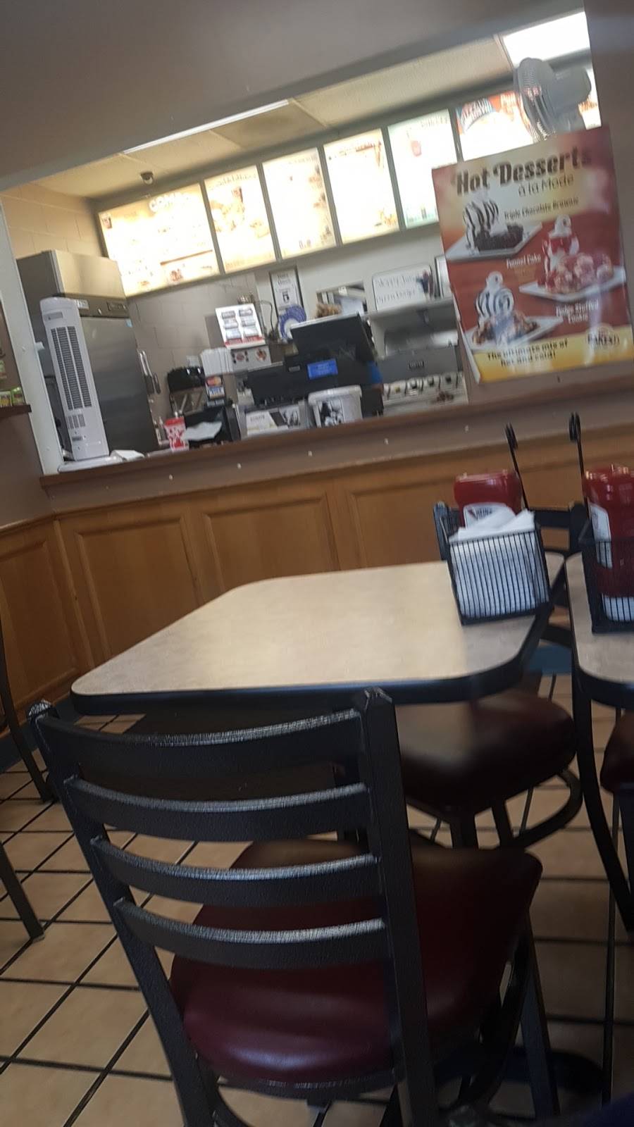 Dairy Queen | restaurant | 2100 6th St SW, Cedar Rapids, IA 52404, USA | 3193620785 OR +1 319-362-0785