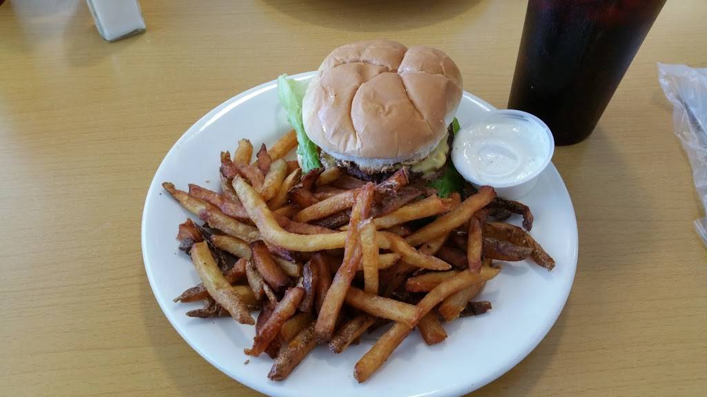 68s Feed Mill | restaurant | 839 PA-68, New Brighton, PA 15066, USA | 7245815452 OR +1 724-581-5452