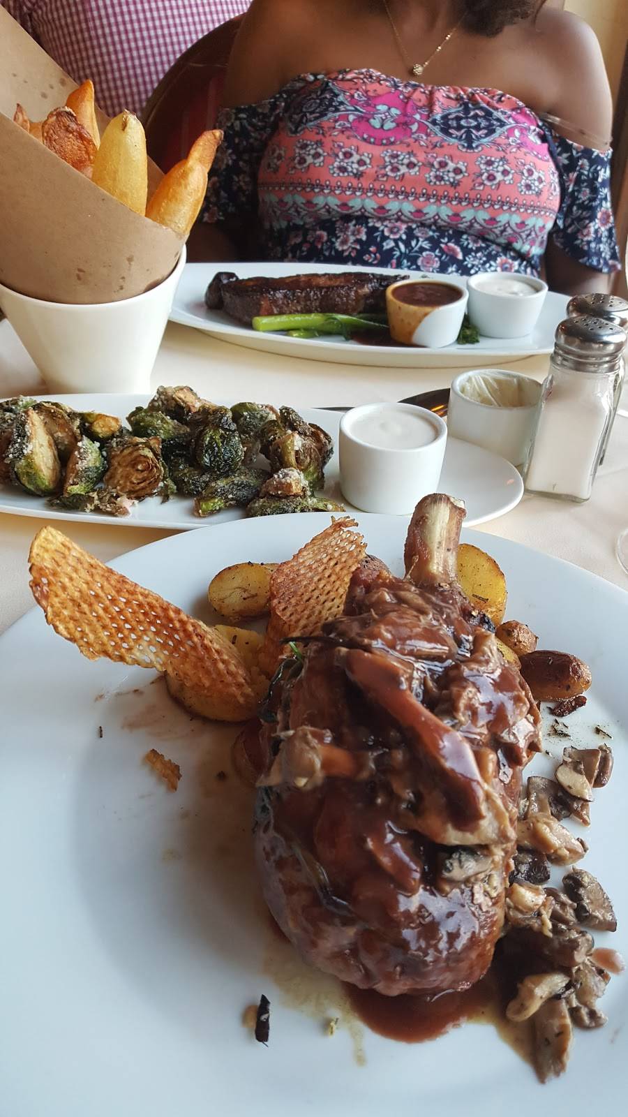 Wonder Bar | restaurant | 3701 Sunset Ave, Atlantic City, NJ 08401, USA | 6093448888 OR +1 609-344-8888