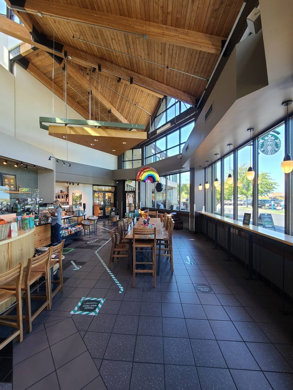 Starbucks | cafe | 725 NW Gilman Blvd, Issaquah, WA 98027, USA | 4253131689 OR +1 425-313-1689