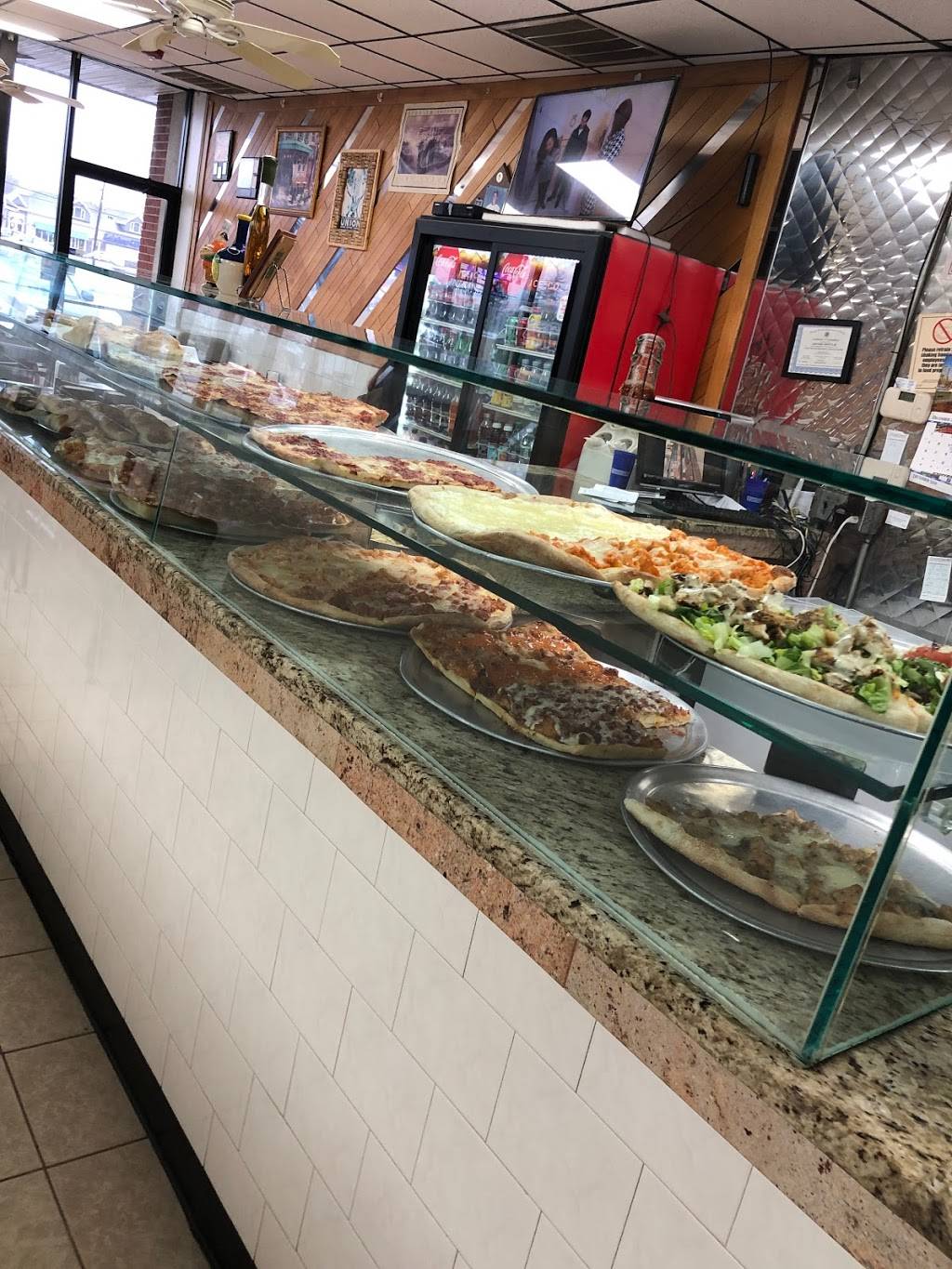 Alex Pizza | restaurant | 194 W Old Country Rd, Hicksville, NY 11801, USA | 5169328489 OR +1 516-932-8489