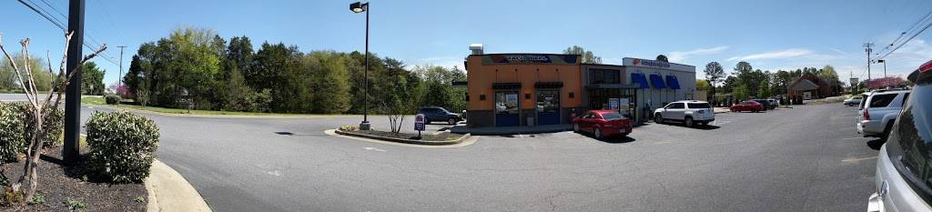 Long John Silvers | restaurant | 1708 S Main St, Farmville, VA 23901, USA | 4343924066 OR +1 434-392-4066