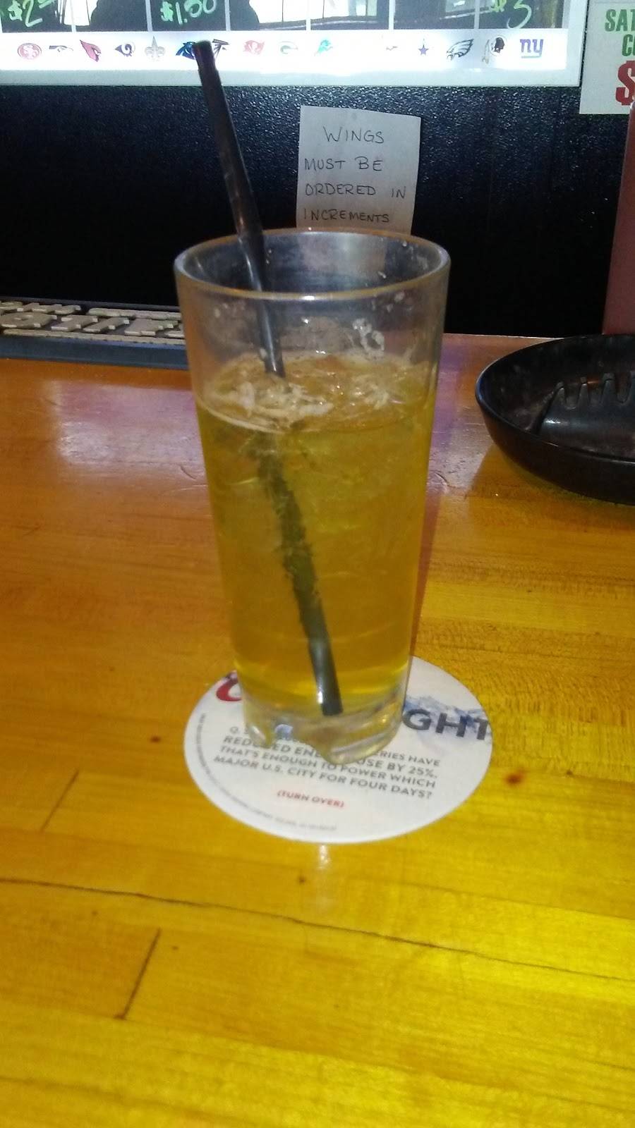 Roadhouse Cafe & Lounge | restaurant | 9725 Hwy 20, Angola, IN 46703, USA | 2606658640 OR +1 260-665-8640