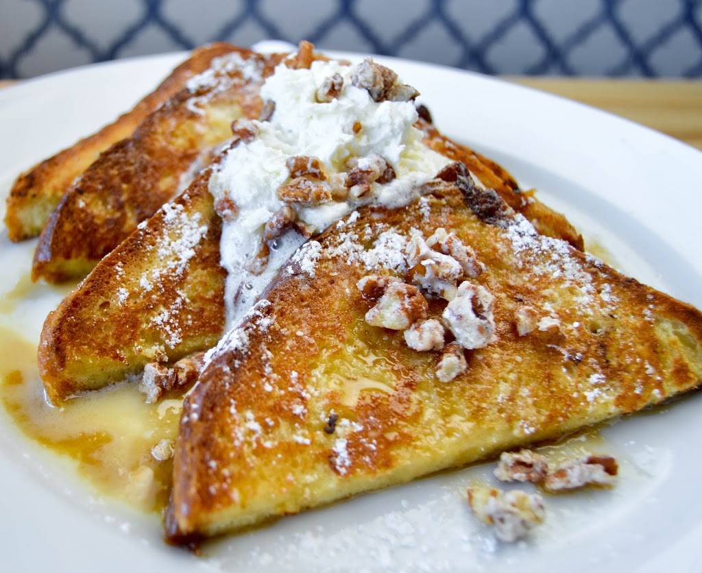 Louies Wine Dive Coralville | restaurant | 901 E 2nd Ave #100, Coralville, IA 52241, USA | 3195691892 OR +1 319-569-1892