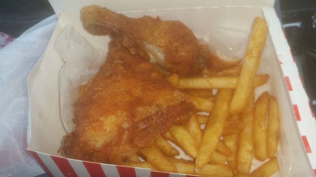 Crown Fried Chicken | restaurant | 11111 Jefferson Ave, Newport News, VA 23601, USA | 7575950055 OR +1 757-595-0055