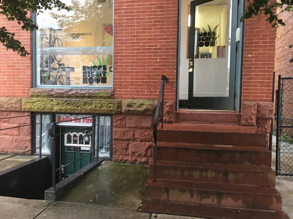 Bmore Righteous | restaurant | 13 W 25th St, Baltimore, MD 21218, USA | 4434578046 OR +1 443-457-8046