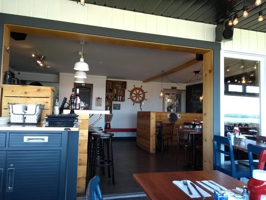 Le Quai Resto-Pub | restaurant | 5 Rue des Remparts, Saint-Michel-de-Bellechasse, QC G0R 3S0, Canada | 4188844088 OR +1 418-884-4088