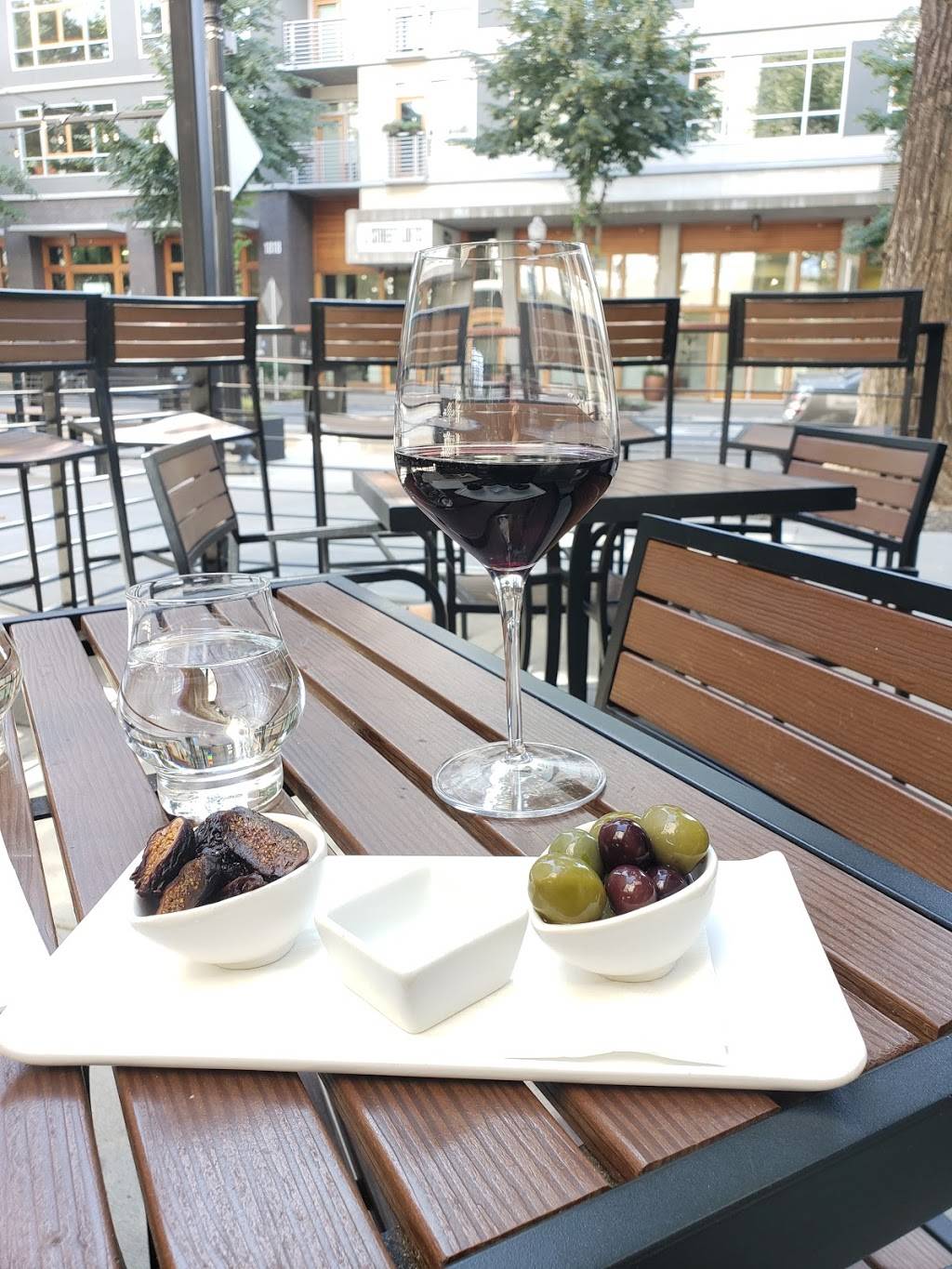 The Rind | restaurant | 1801 L St #40, Sacramento, CA 95811, USA | 9164417463 OR +1 916-441-7463