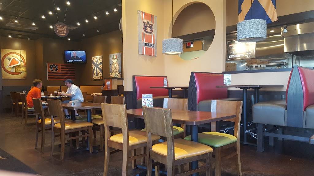 Uncle Maddios Pizza | restaurant | 339 S College St e, Auburn, AL 36830, USA | 3343297238 OR +1 334-329-7238