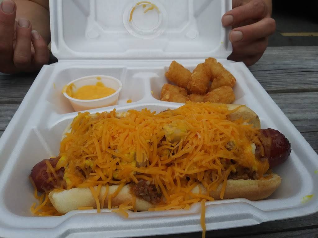 Joses Big Dogs | restaurant | 3028 N High St, Columbus, OH 43202, USA | 6142675515 OR +1 614-267-5515