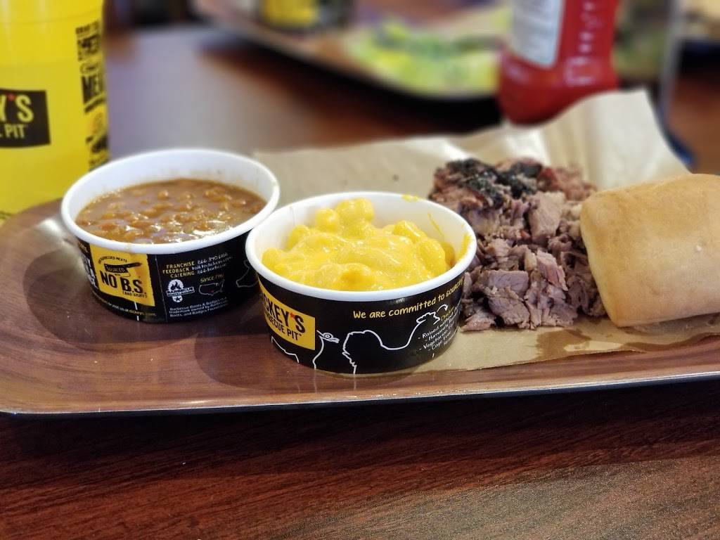 Dickeys Barbecue Pit | restaurant | 21853 Ventura Blvd, Woodland Hills, CA 91364, USA | 8183139700 OR +1 818-313-9700