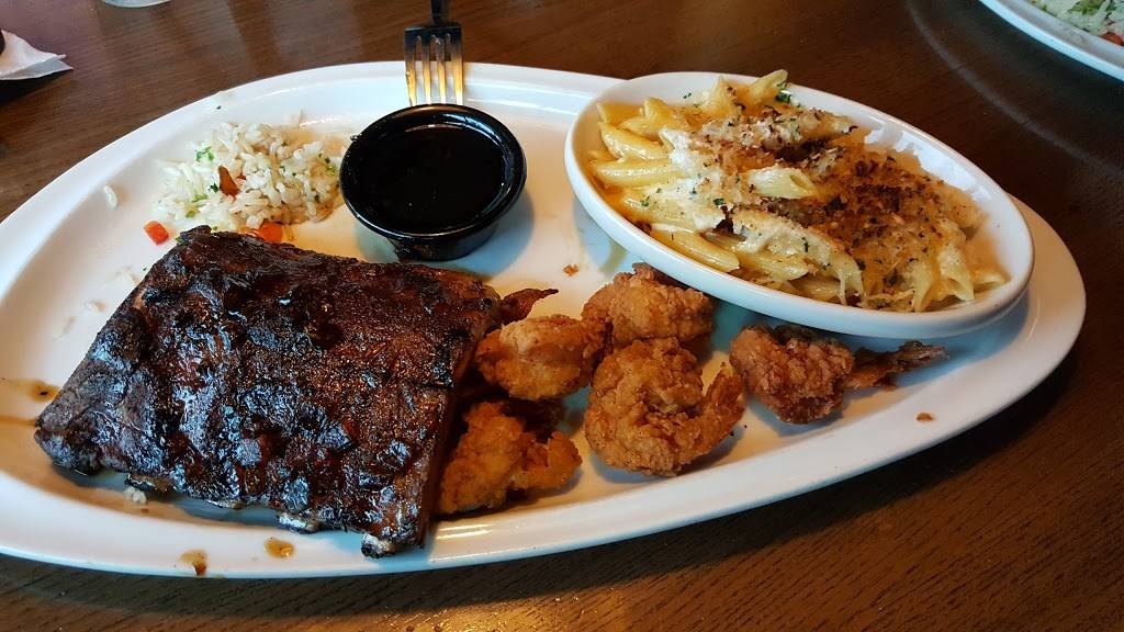 TGI Fridays | restaurant | 302 W Army Trail Rd, Bloomingdale, IL 60108, USA | 6303078126 OR +1 630-307-8126