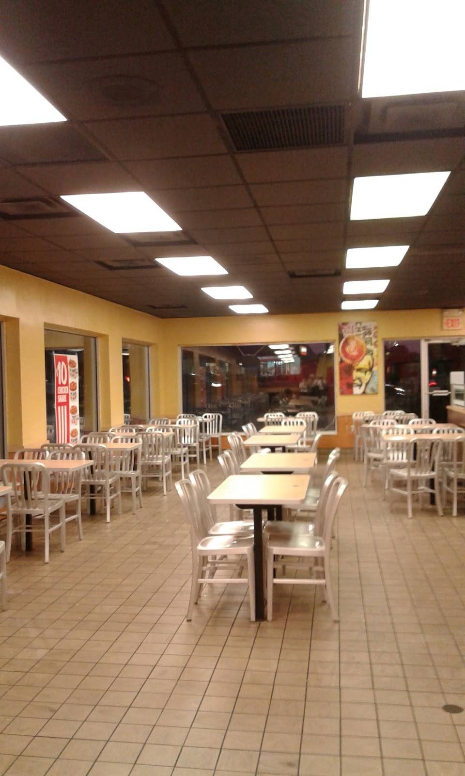 KFC | restaurant | 2992 N College Ave, Fayetteville, AR 72703, USA | 4794446641 OR +1 479-444-6641