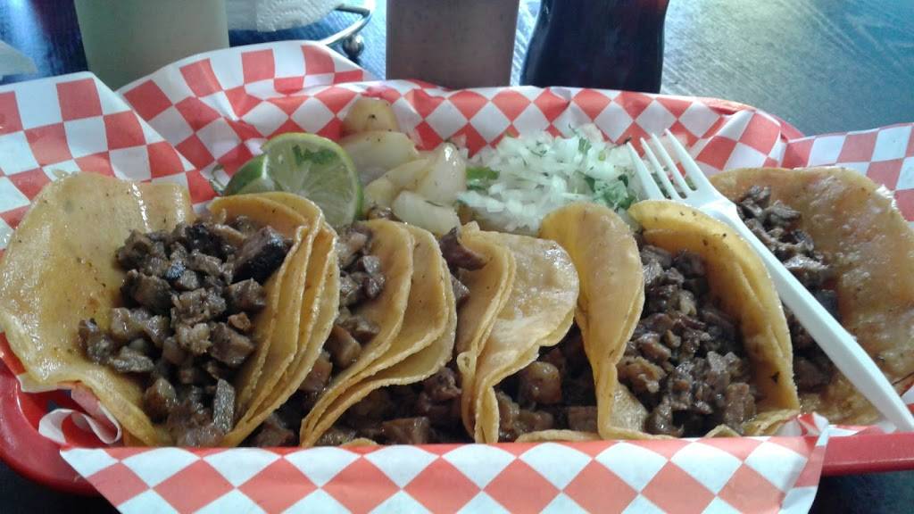 Fitos (Tacos De Trompo) | restaurant | 4412 Main St, Dallas, TX 75226, USA | 9728076192 OR +1 972-807-6192