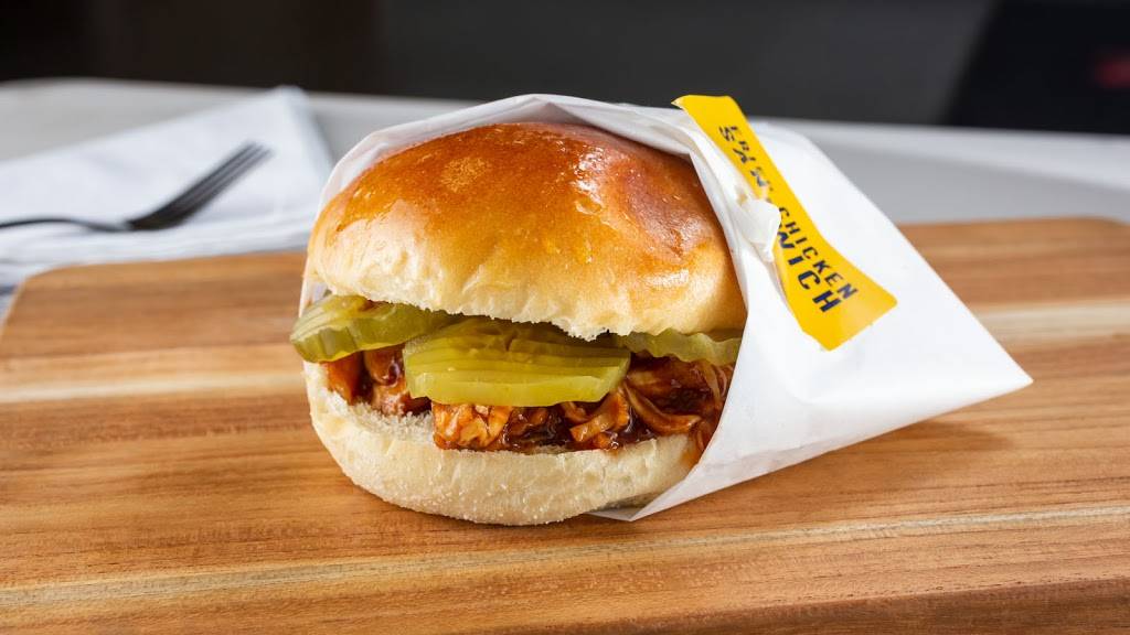 Chesters Chicken/Thrifty Ice Cream | restaurant | 10489 Monte Vista Ave, Montclair, CA 91763, USA | 9094459694 OR +1 909-445-9694