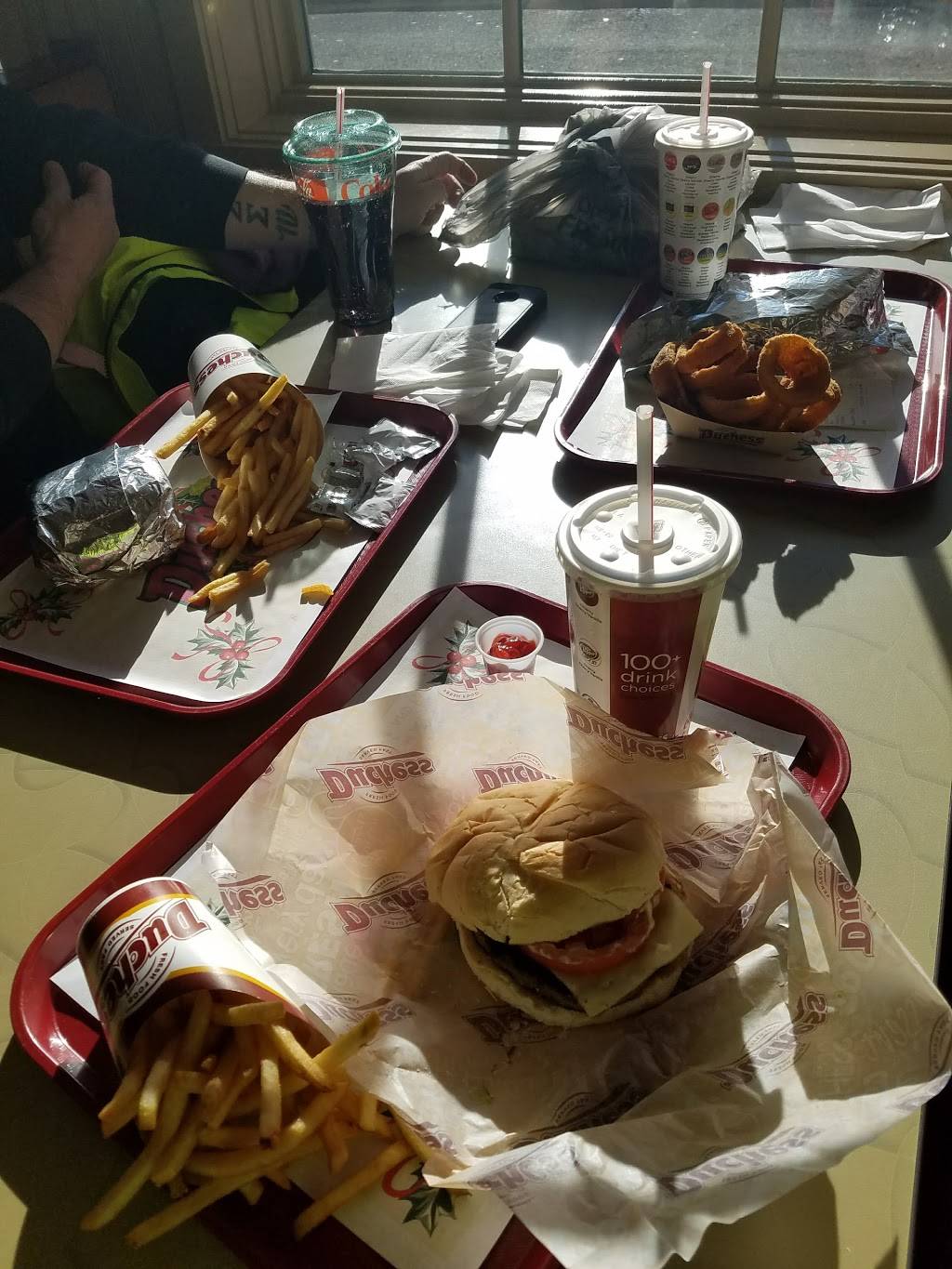 Duchess | restaurant | 306 Post Rd, Darien, CT 06820, USA | 2036553312 OR +1 203-655-3312