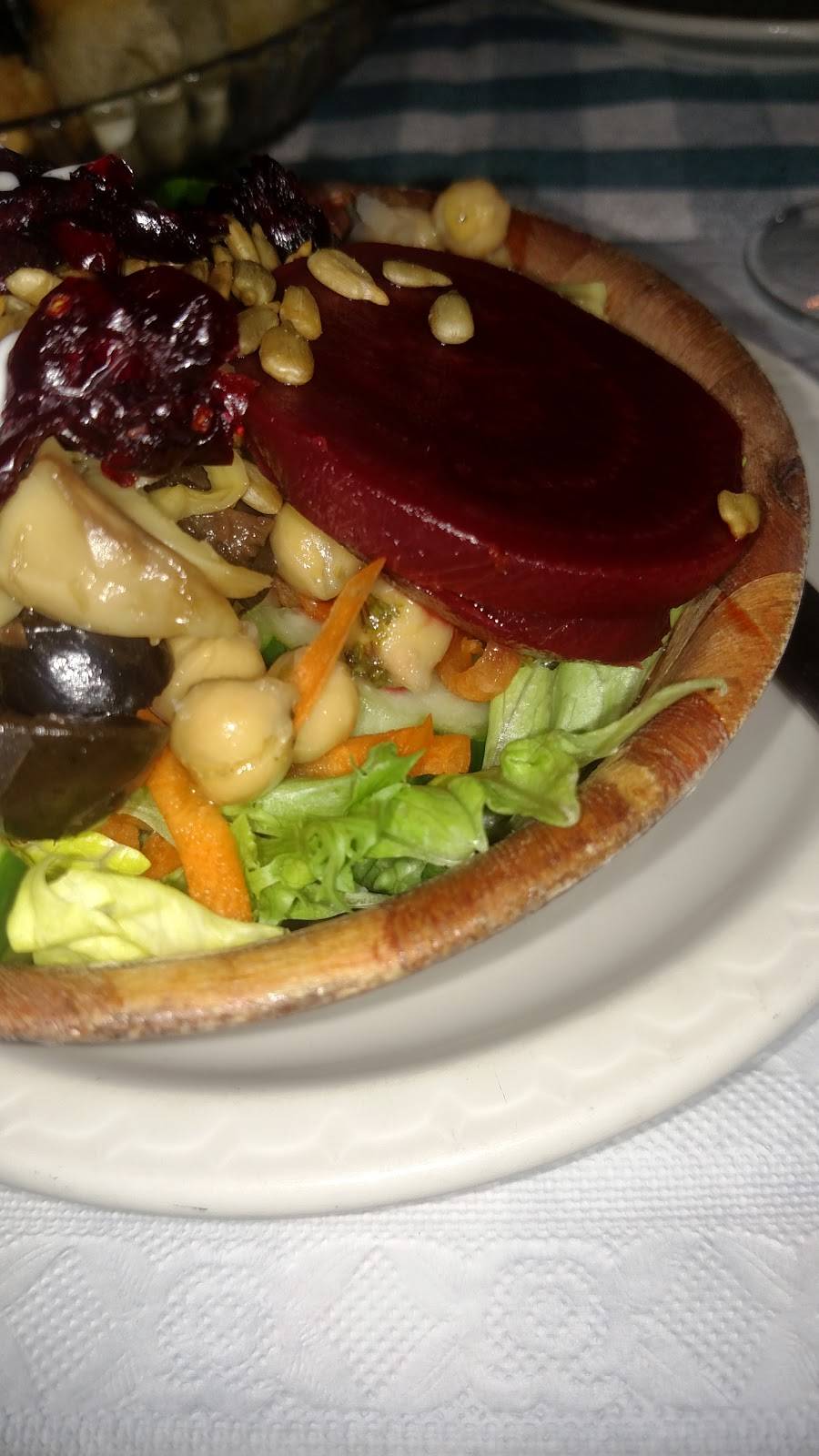 Appleseed Restaurant & Catering | restaurant | 63 High St, Bradford, NH 03221, USA | 6039382100 OR +1 603-938-2100