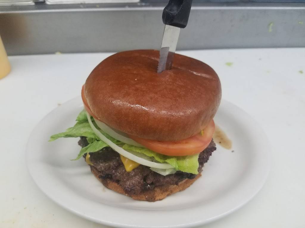 Prime Grill Restaurant & Coney | restaurant | 13840 Merriman Rd, Livonia, MI 48150, USA | 7345240000 OR +1 734-524-0000