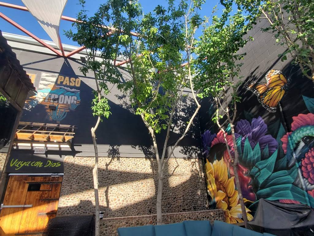 915 Vibes | restaurant | 10780 Pebble Hills Blvd, El Paso, TX 79935, USA | 9154780001 OR +1 915-478-0001