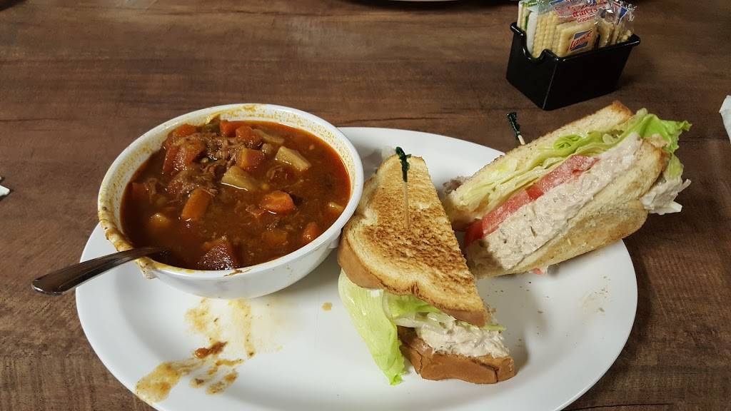 Mason Jar | restaurant | 37534 FL-19, Dona Vista, FL 32784, USA | 3525892535 OR +1 352-589-2535