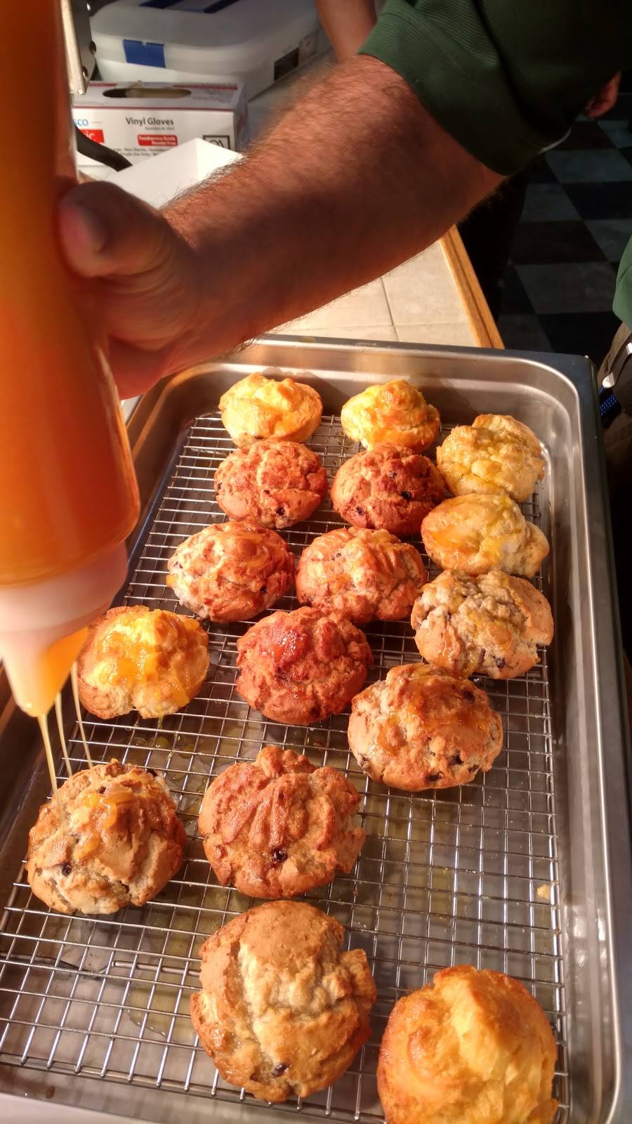 Krispy Krunchy Chicken | restaurant | 43673 John Mosby Hwy, Chantilly, VA 20152, USA | 7033273942 OR +1 703-327-3942