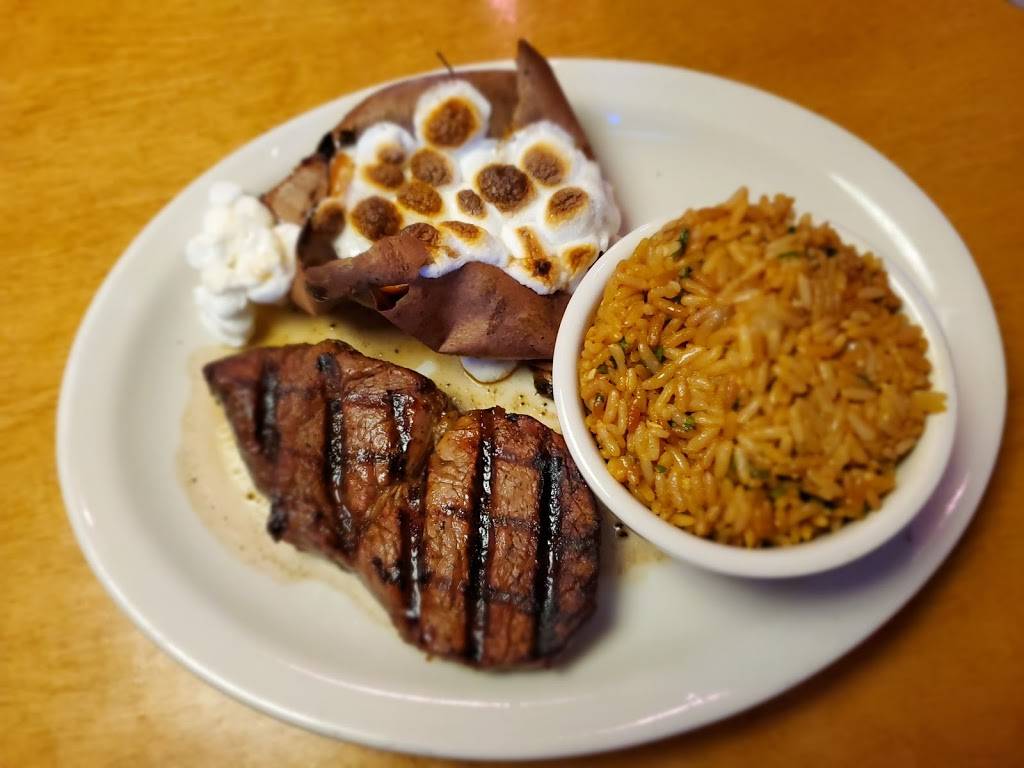 Texas Roadhouse | restaurant | 100 Towne Center Blvd, Sanford, FL 32771, USA | 4073281085 OR +1 407-328-1085