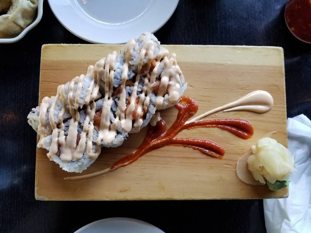 Jaiyen-Sushi n Noodle | restaurant | 3195 N California Ave, Chicago, IL 60618, USA | 7737548700 OR +1 773-754-8700