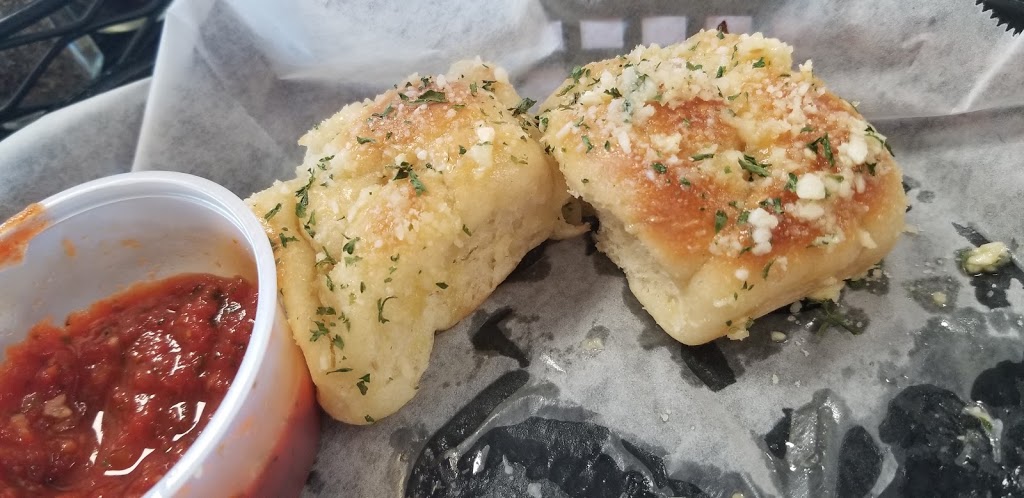 Mamma Mias Pizza | restaurant | 755 N 14th St, Leesburg, FL 34748, USA | 3523260101 OR +1 352-326-0101