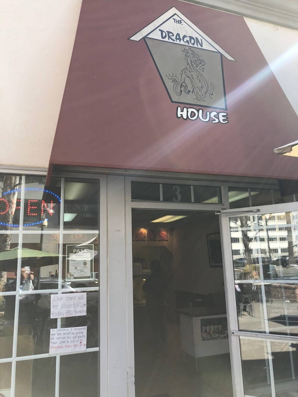 The Dragon House | restaurant | 1100 O St #3, Sacramento, CA 95814, USA | 9164488646 OR +1 916-448-8646