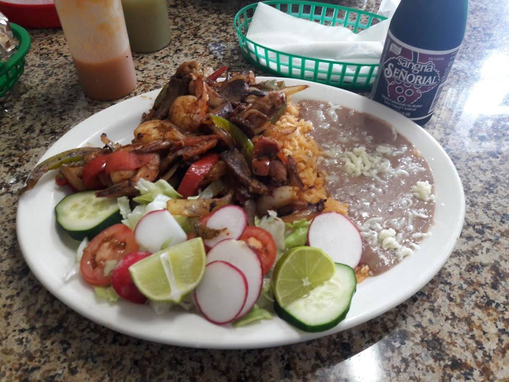 Las Delicias Bakery & Restaurant | restaurant | 8931 De Soto Ave, Canoga Park, CA 91304, USA | 8187017007 OR +1 818-701-7007