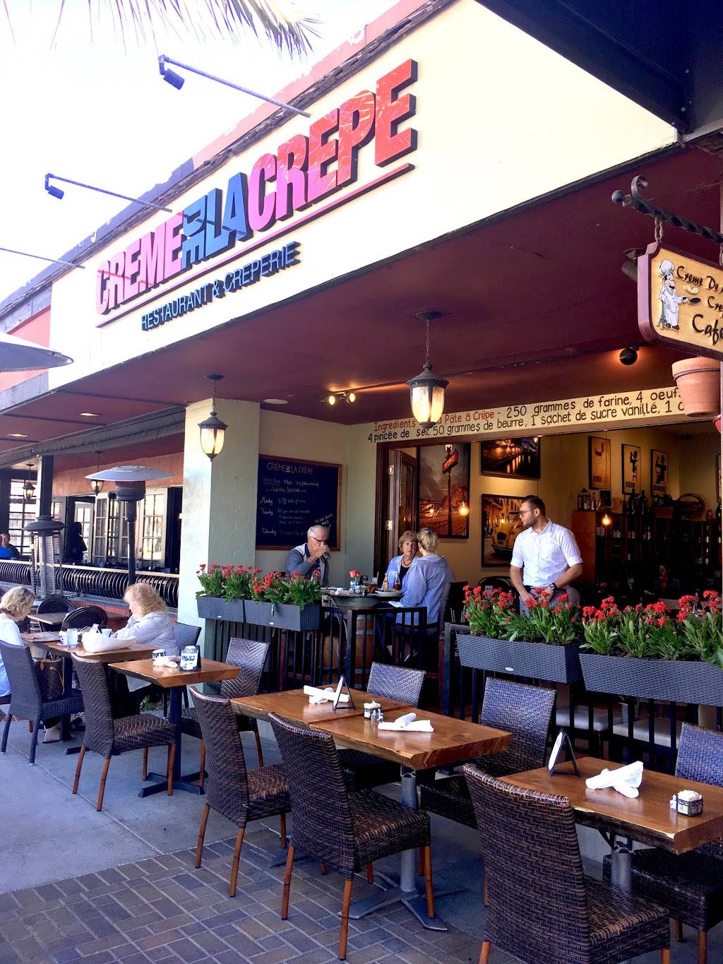 Creme De La Crepe REDONDO | restaurant | 1708 1/2 S Catalina Ave, Redondo Beach, CA 90277, USA | 3105408811 OR +1 310-540-8811