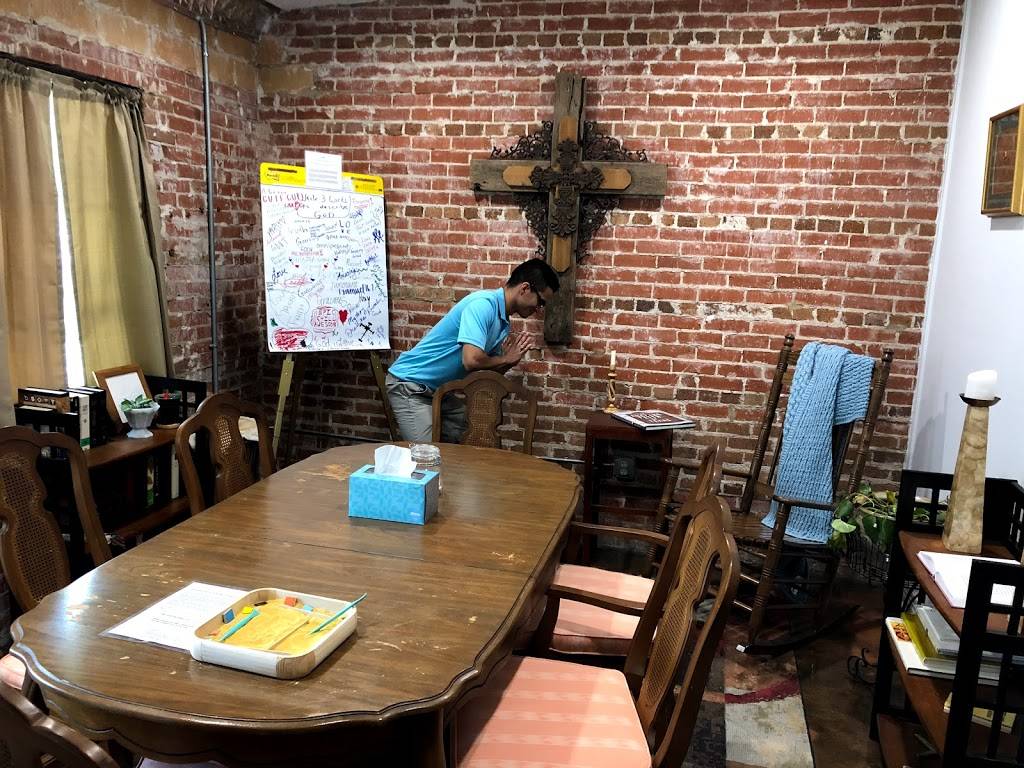 Holy Roast Coffee House | cafe | 503-C Houston St, Rosenberg, TX 77471, USA | 8328064724 OR +1 832-806-4724