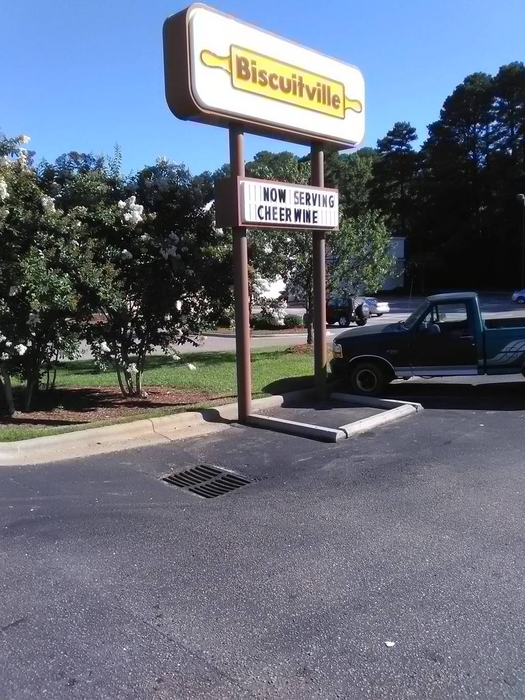 Biscuitville | cafe | 2053 S Horner Blvd, Sanford, NC 27330, USA | 9197746251 OR +1 919-774-6251