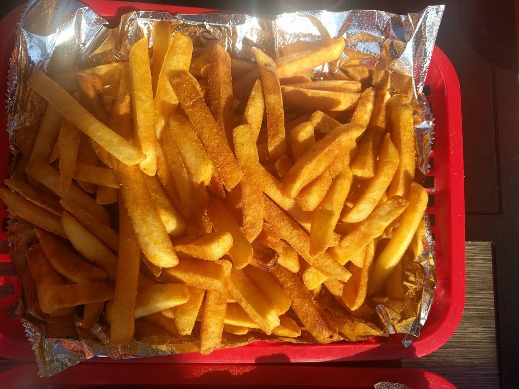 Big Shot Bobs House of Wings - Beechview | restaurant | 2102 Broadway Ave, Pittsburgh, PA 15216, USA | 4123437468 OR +1 412-343-7468