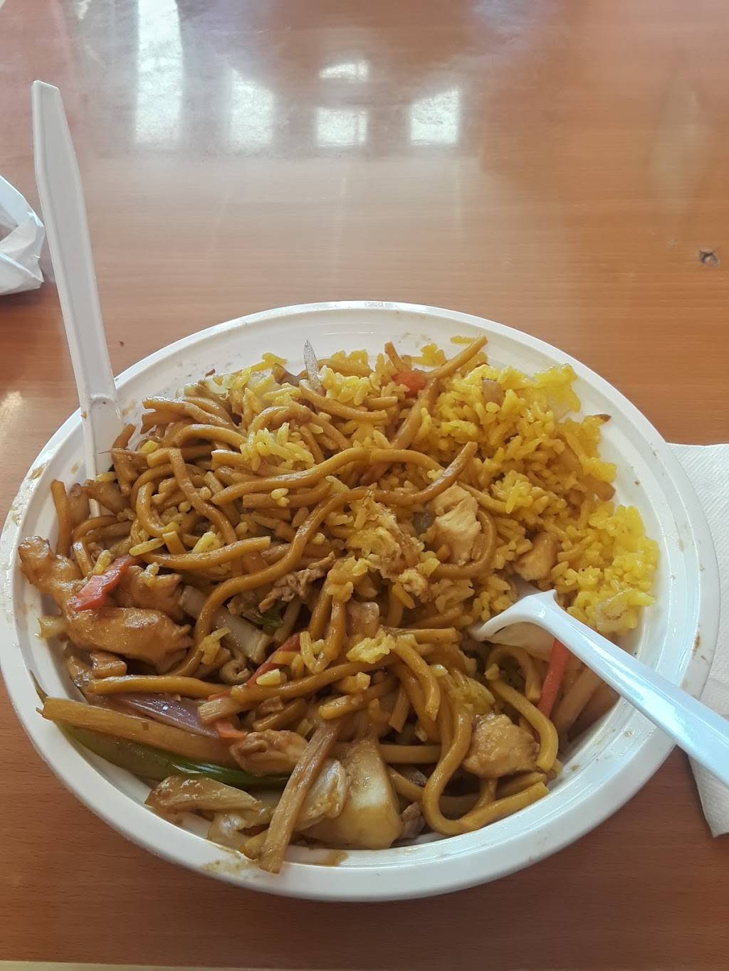 Lucky Dragon | restaurant | 7621, 11650 Olio Rd # 300, Fishers, IN 46037, USA | 3175788855 OR +1 317-578-8855