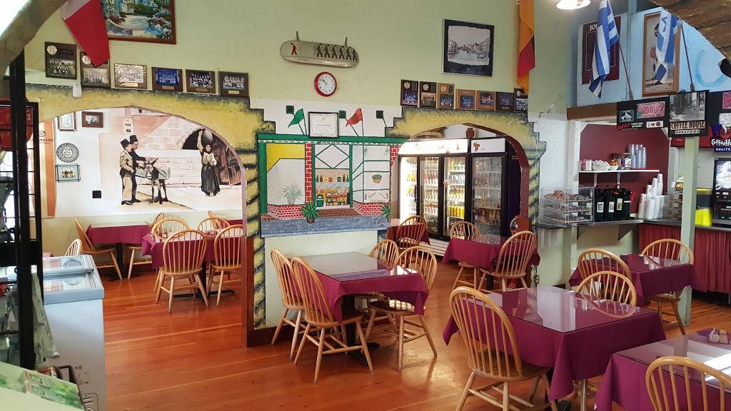 Small World Restaurant | cafe | 2936, 932 Coombs St, Napa, CA 94559, USA | 7072247743 OR +1 707-224-7743