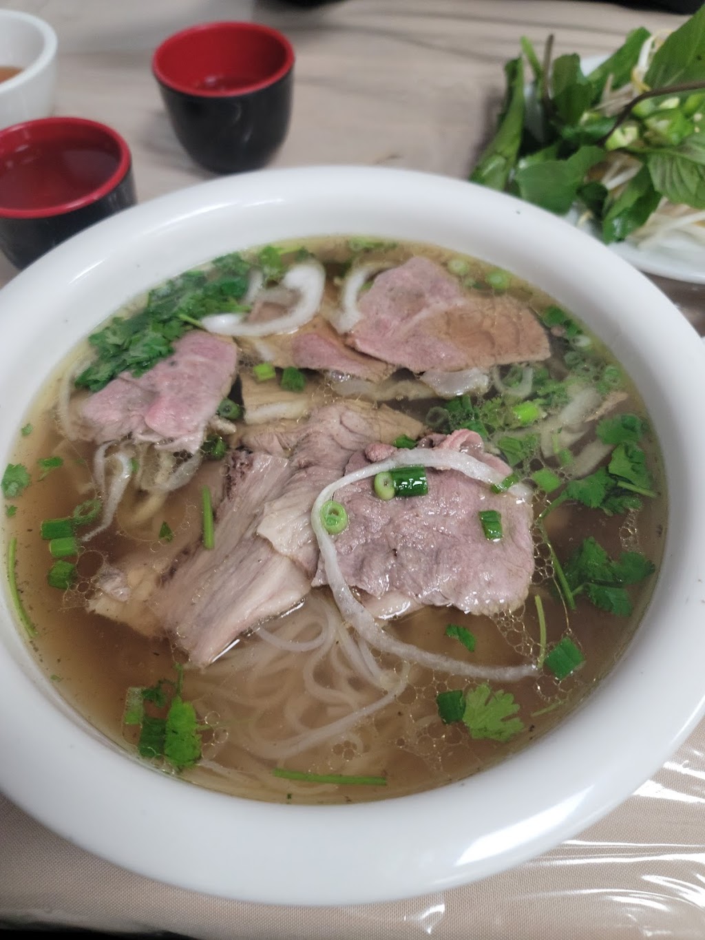 Huong Que Vietnamese Restaurant | restaurant | 272 Adams St, Dorchester, MA 02122, USA | 6172887939 OR +1 617-288-7939