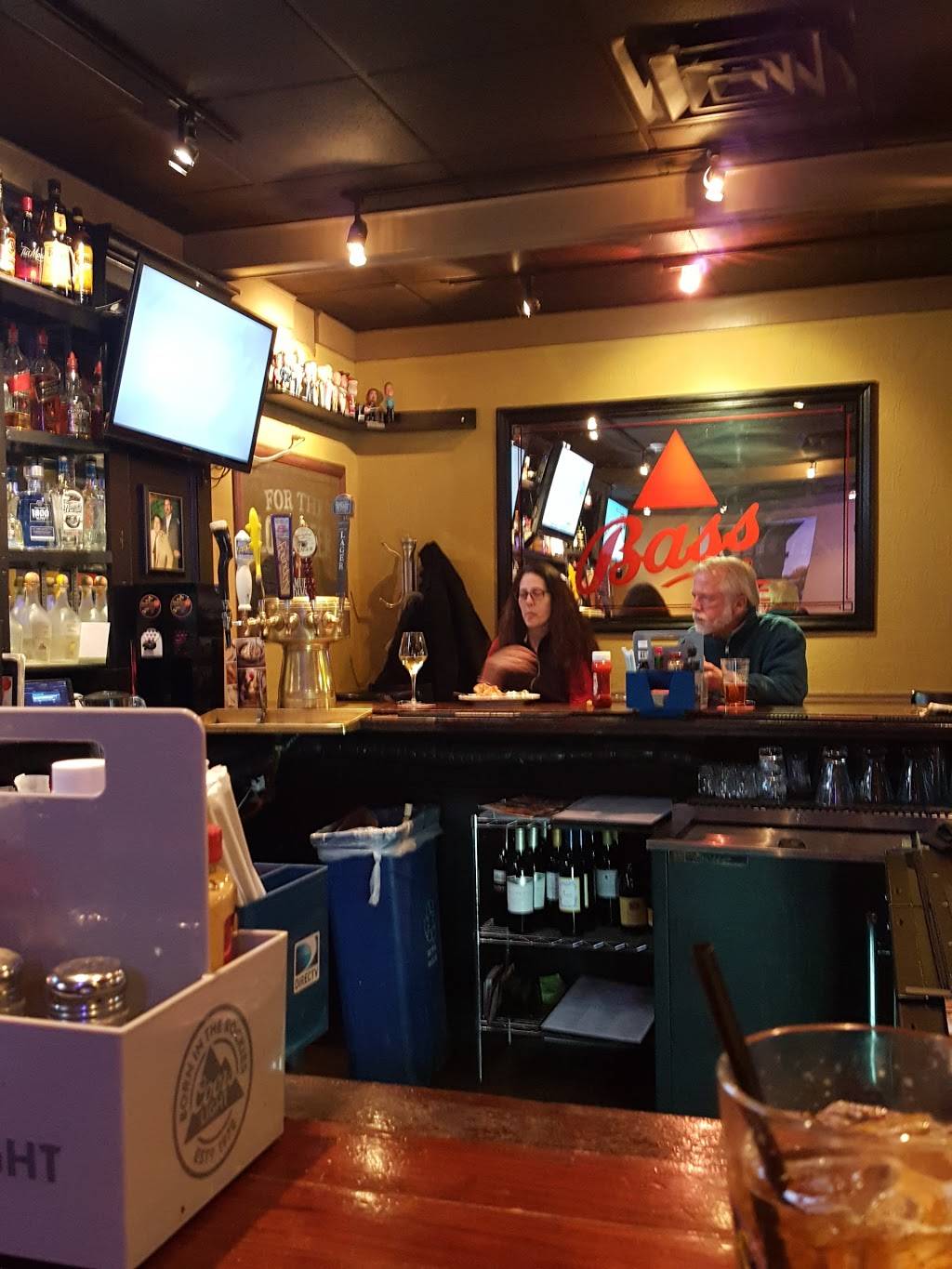 Charlie Browns Fresh Grill | restaurant | 167 W Main St, Denville, NJ 07834, USA | 9735863095 OR +1 973-586-3095