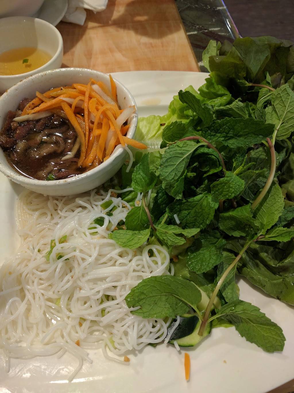 Huong Tram | restaurant | 1601 Washington Ave, Philadelphia, PA 19146, USA | 2155454067 OR +1 215-545-4067