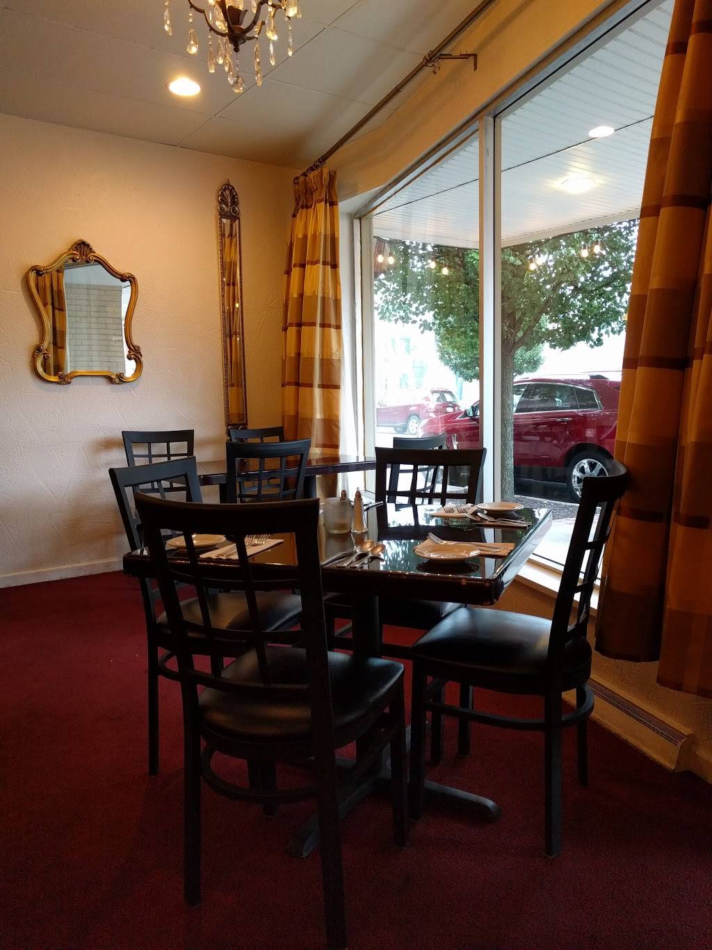 Nonnis Corner Trattoria | cafe | 251 S Broad St, Grove City, PA 16127, USA | 7242644337 OR +1 724-264-4337