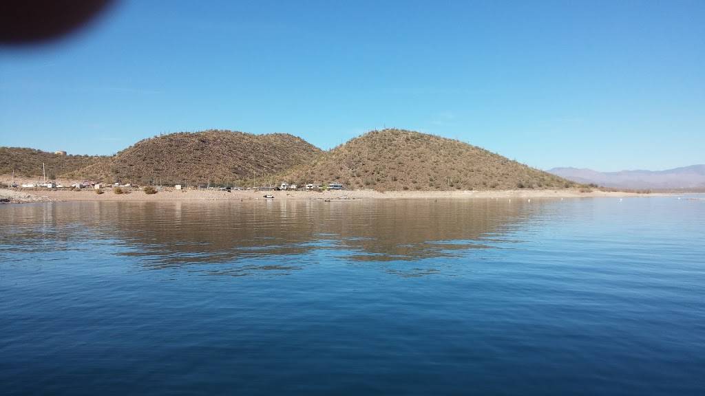 Scorpion Bay Club | restaurant | 10970 Peninsula Blvd, Morristown, AZ 85342, USA | 9285012628 OR +1 928-501-2628