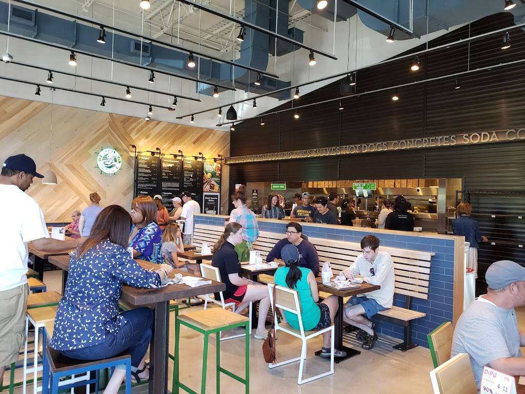 Shake Shack | restaurant | 3030 Washtenaw Ave #107, Ann Arbor, MI 48104, USA | 7344124762 OR +1 734-412-4762