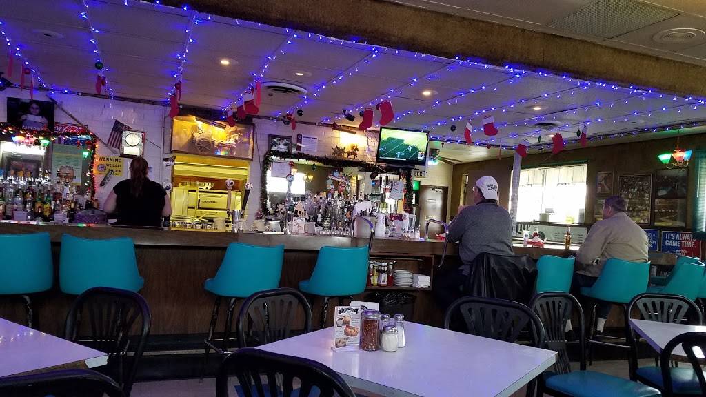 Vito & Nicks Pizzeria | restaurant | 8433 S Pulaski Rd, Chicago, IL 60652, USA | 7737352050 OR +1 773-735-2050